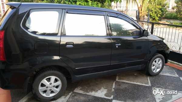 Toyota Avanza Hitam G VVTI 2007