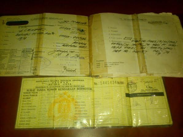 FS Surat Honda CB200 Th 76 & Surat Suzuki GT250