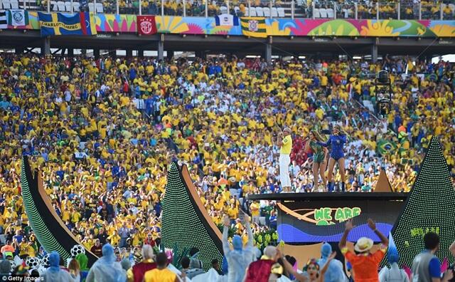 Semarak Pembukaan Piala Dunia Brazil 2014 Dalam Foto (HOT)