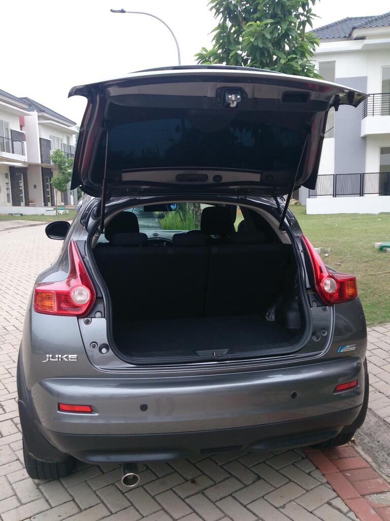 Nissan Juke Rx 2012 Abu-abu Metalik , Langsung Pemakai, Istimewa.