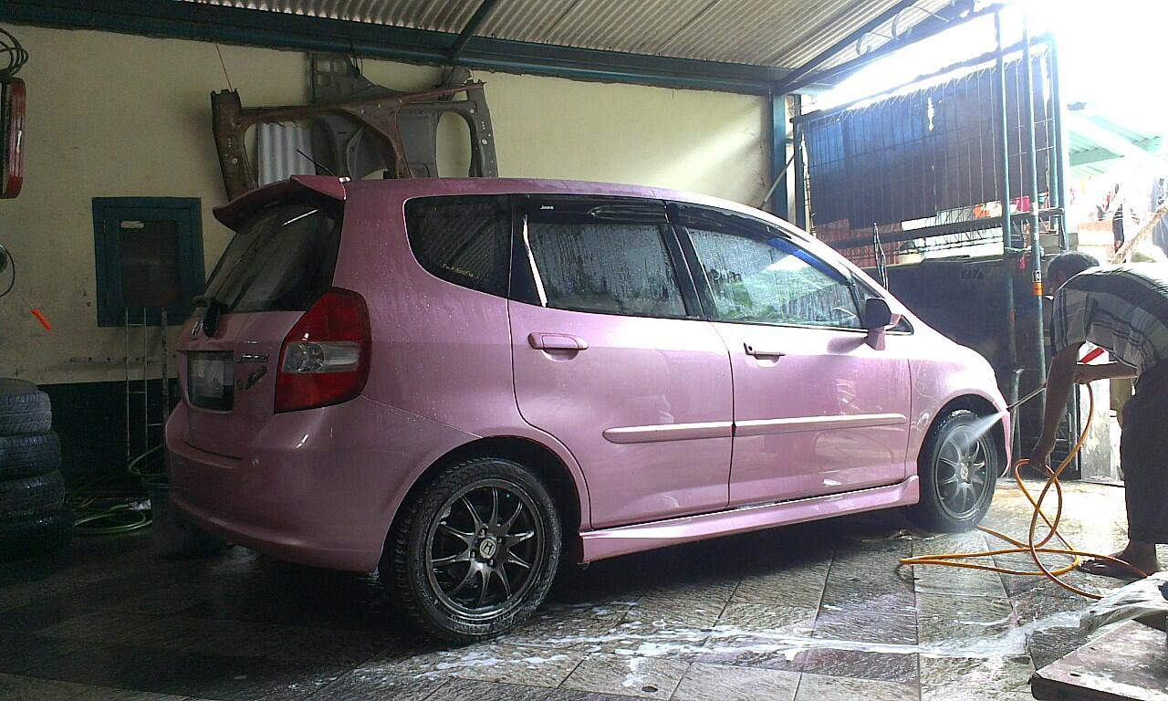 Honda Jazz VTEC 05 Automatic PINK