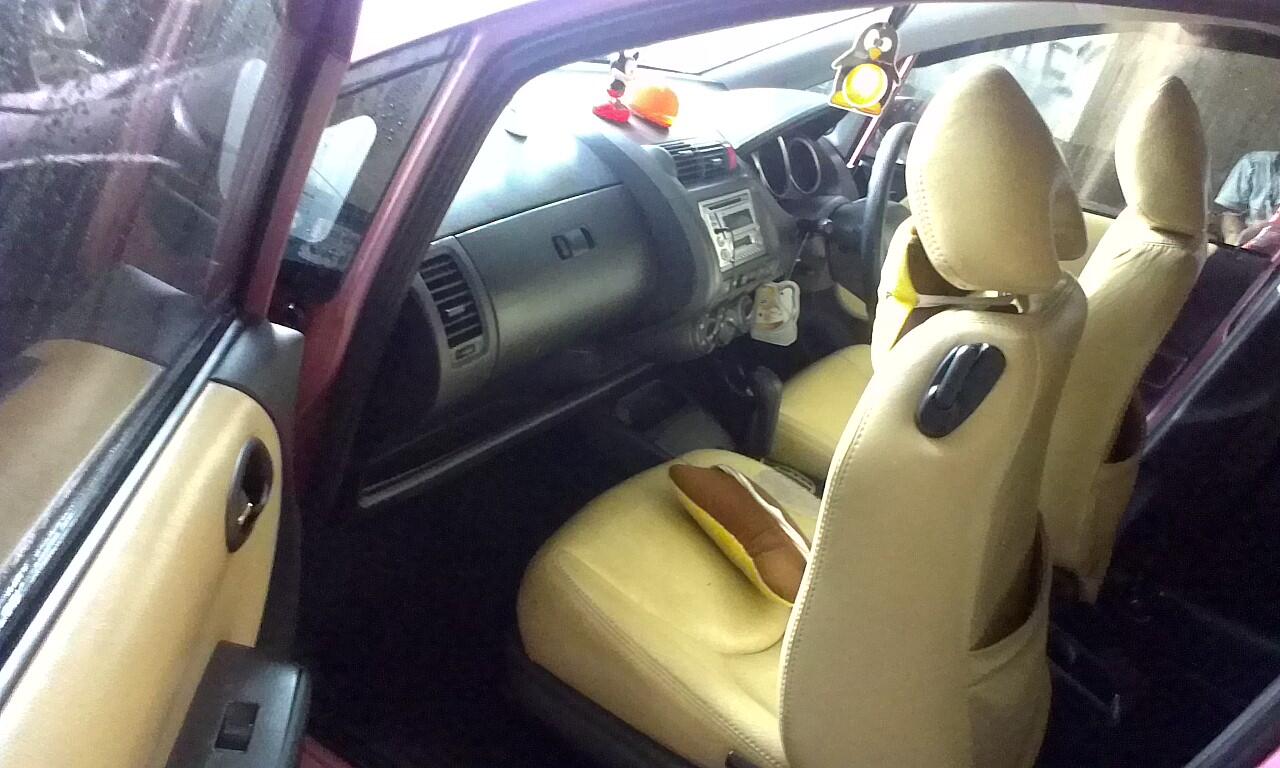 Honda Jazz VTEC 05 Automatic PINK