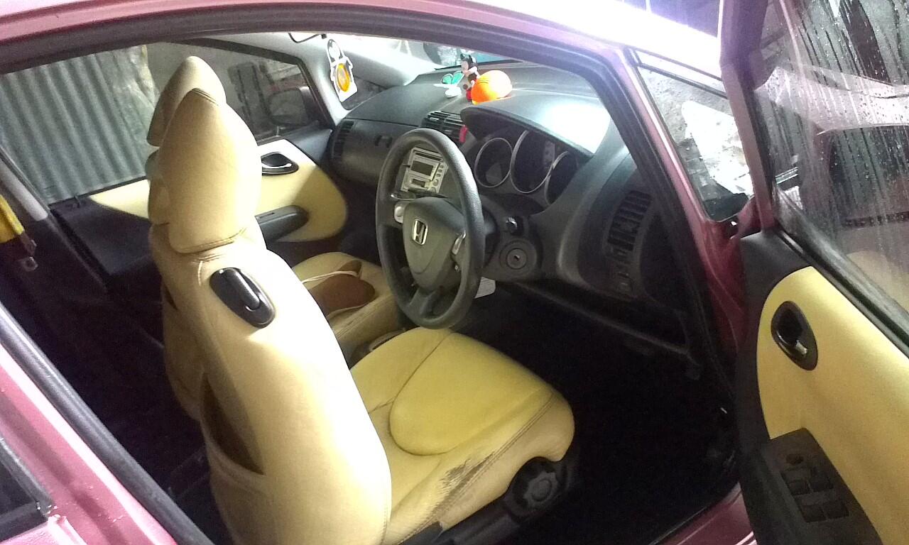 Honda Jazz VTEC 05 Automatic PINK