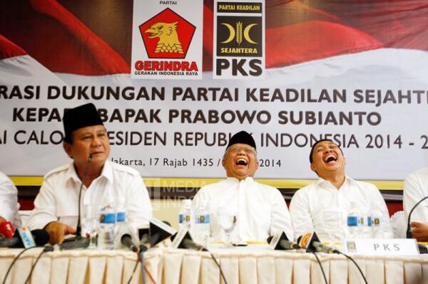 (PKS kluar koalisi?)Prabowo resmi buka rekening sumbangan kampanye dari masyarakat