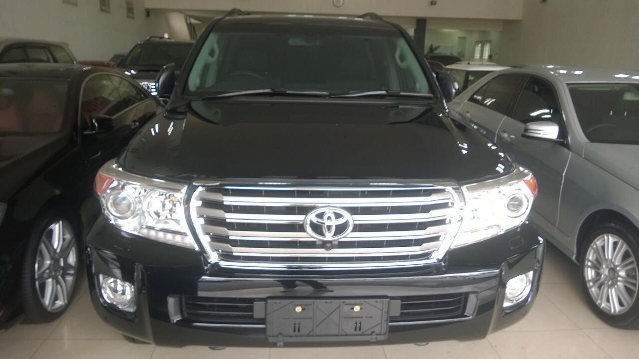 Dijual Land Cruiser 2013 UK Facelift
