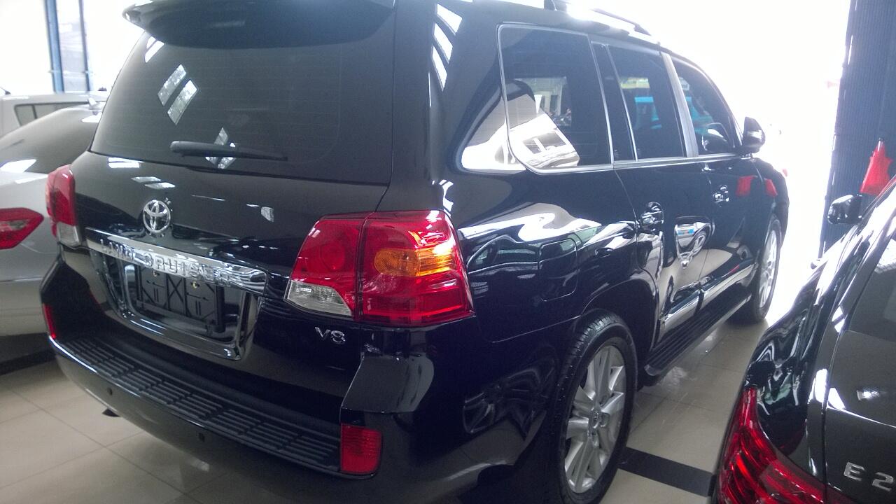 Dijual Land Cruiser 2013 UK Facelift