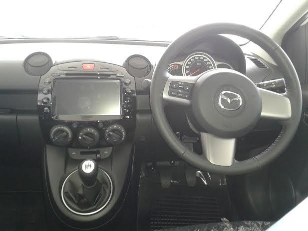 CUCI GUDANG MAZDA 2 R MT ( IPM2 ) LED LAMP TAHUN 2013 " SOAL DISKON NEGO ABIS "