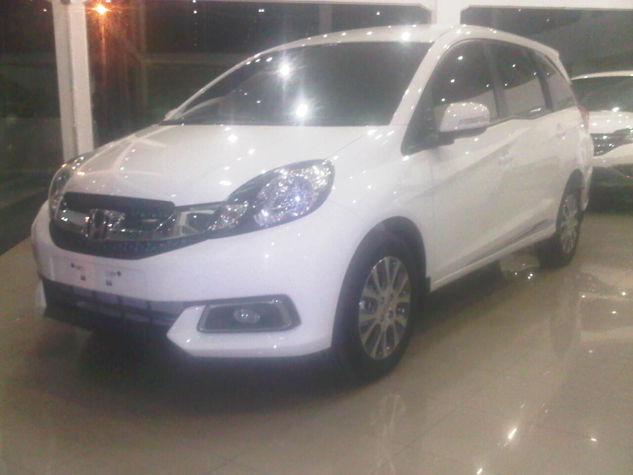 HONDA INTERNUSA CIBINONG >>> READY MOBILIO PRESTIGE >>> UNIT TERBATAS