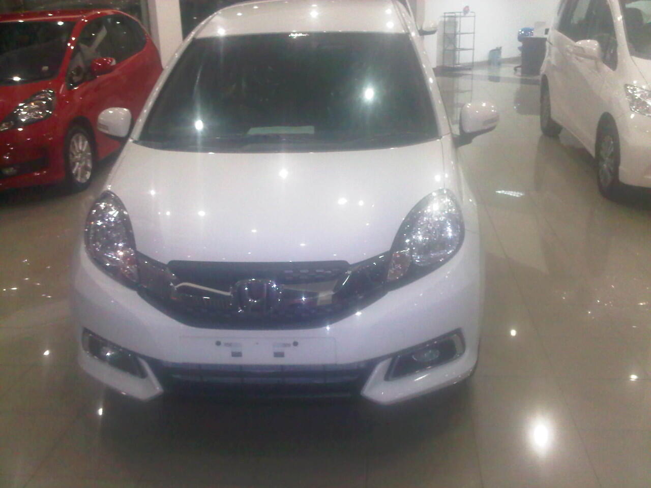 HONDA INTERNUSA CIBINONG >>> READY MOBILIO PRESTIGE >>> UNIT TERBATAS
