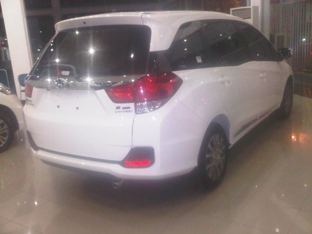 HONDA INTERNUSA CIBINONG >>> READY MOBILIO PRESTIGE >>> UNIT TERBATAS
