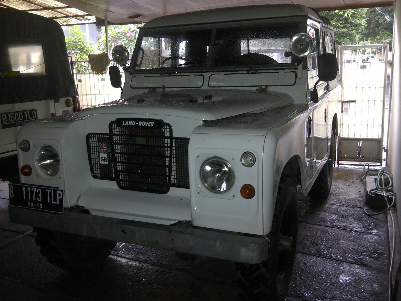 WTS LAND ROVER SERI 3 1983 PICK UP