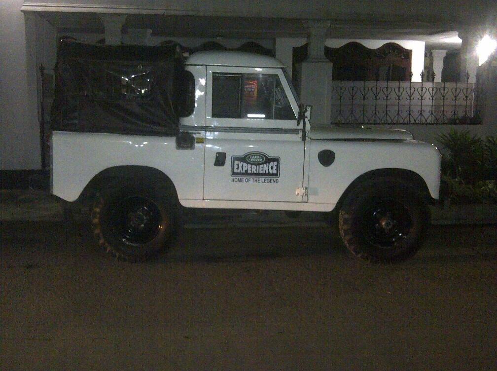 WTS LAND ROVER SERI 3 1983 PICK UP