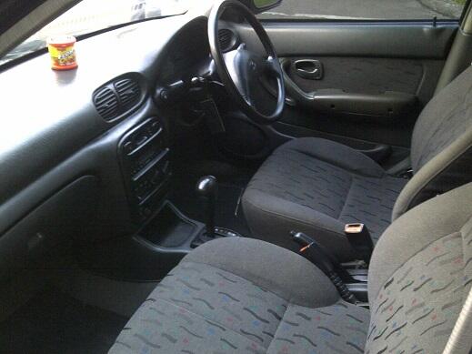 Hyundai Accent AT tahun 2000