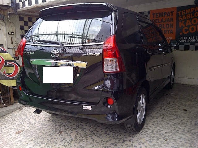 Dijual/Jual toyota veloz 2013 type S hitam, km. 1900an - jakbar jual cepat! =D