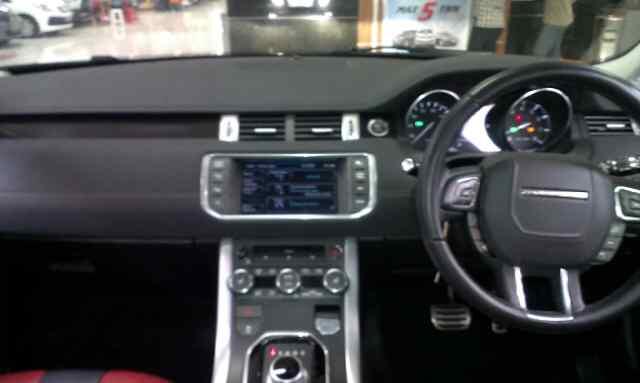 Range rover evoque dynamic 2012 Merah Metalik