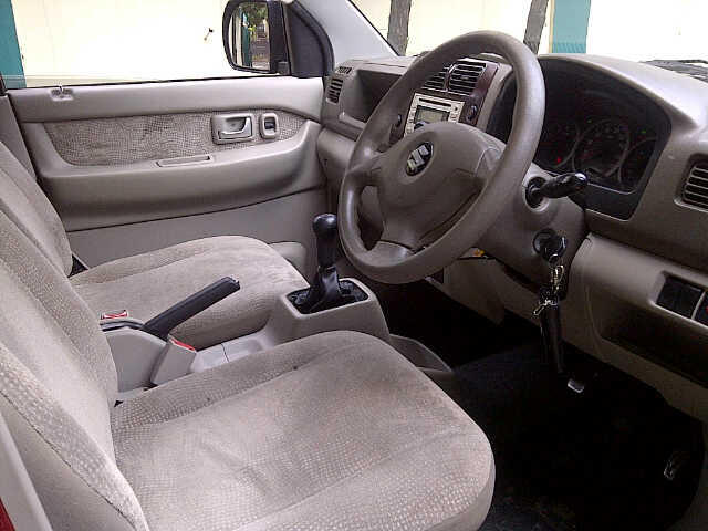 Suzuki APV X Manual Merah Metalik Th.2005