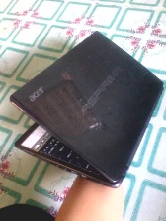 JUAL BU,,Netbook Acer aspire one 722 fullset cod bandung