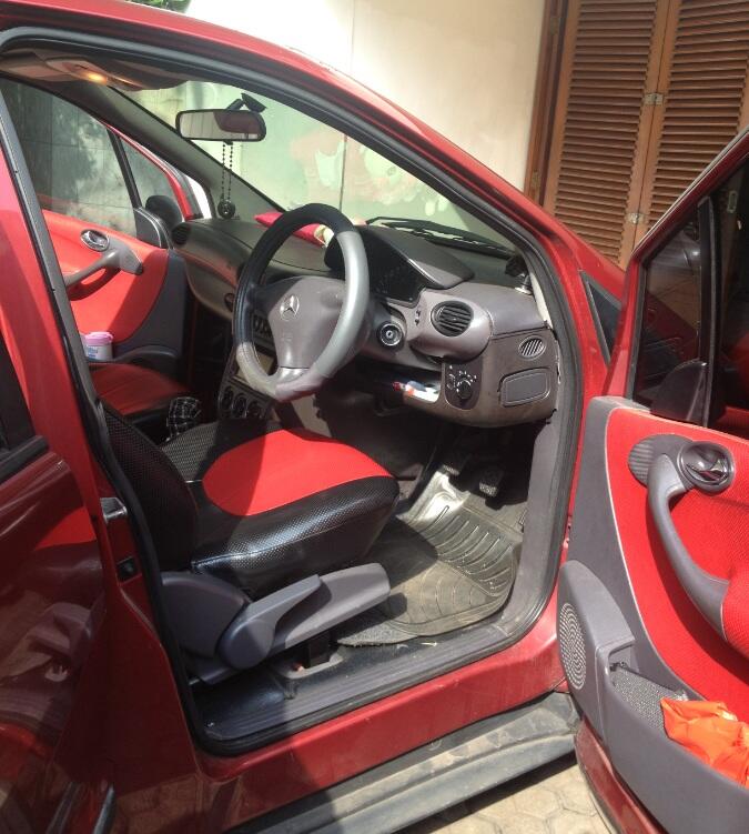 Mercy A140 Merah Metalik 2003 Km72.000 (Jakarta Selatan)