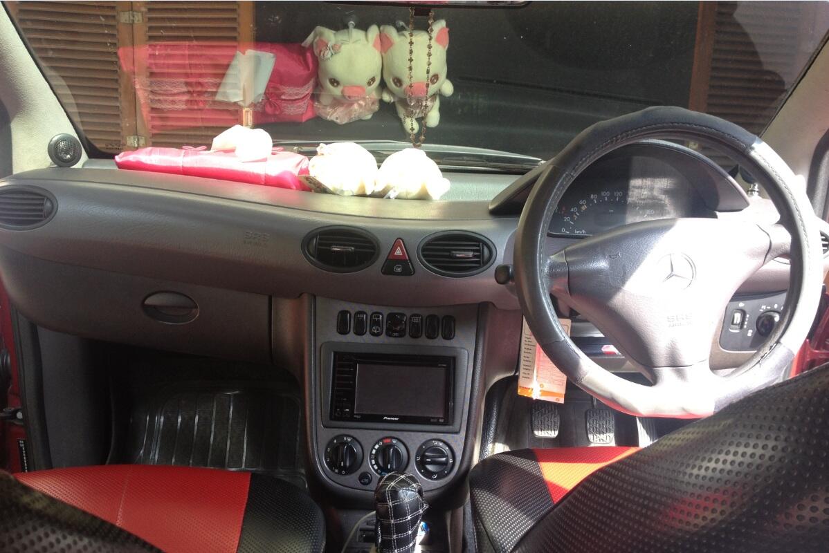 Mercy A140 Merah Metalik 2003 Km72.000 (Jakarta Selatan)