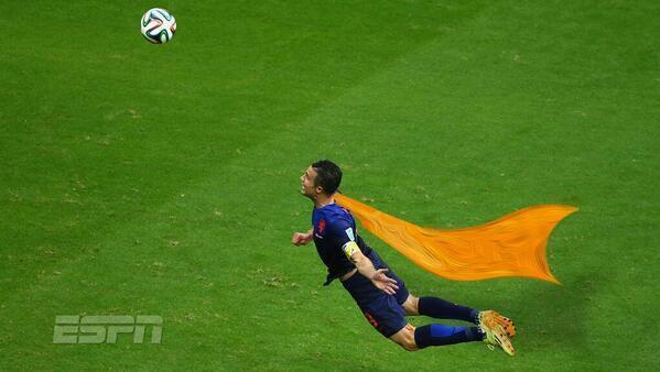 Kumpulan Meme Kocak Gol Sundulan Robin Van Persie 