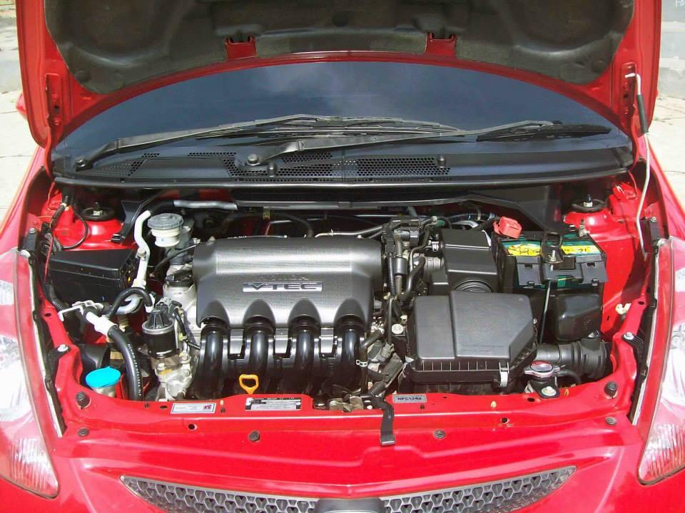 Honda Jazz VTech Sporty MMC AT 2006 (Istimewa)
