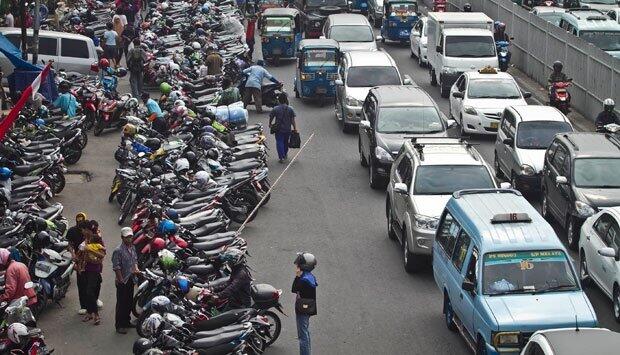 Pekerjaan Yang Lahir Dari Kemacetan Jakarta