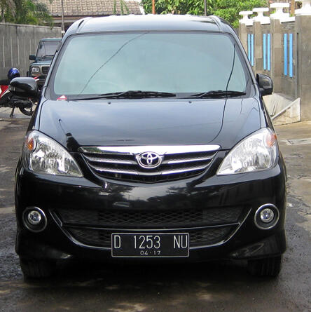 Toyota AVANZA 11 BLACK Mulus/ STNK P