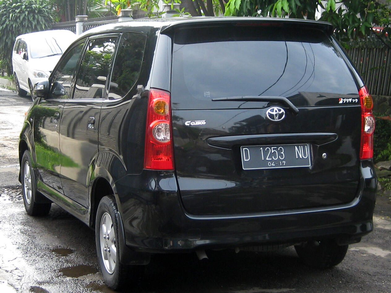 Toyota AVANZA 11 BLACK Mulus/ STNK P
