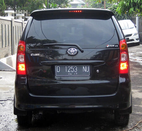 Toyota AVANZA 11 BLACK Mulus/ STNK P