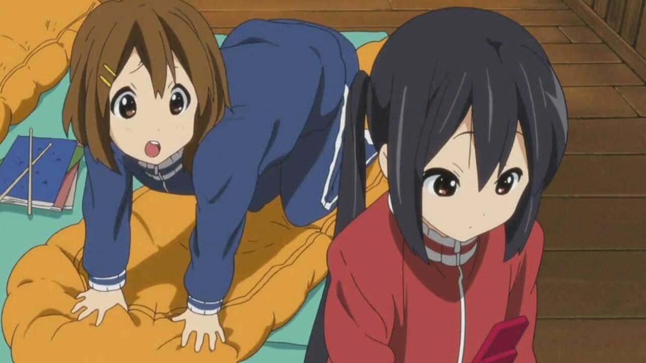 SS ane waktu nonton &#91;K-ON&#93;