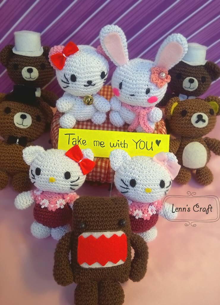 Boneka rajut custom