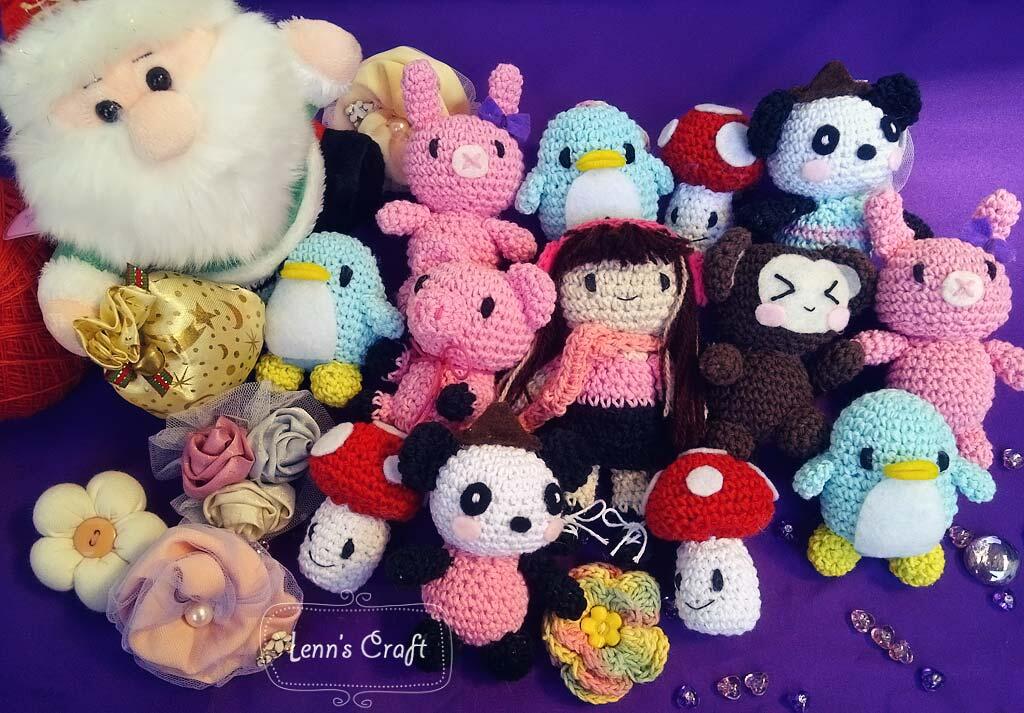 Boneka rajut custom