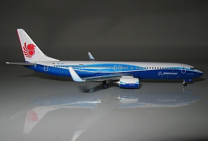 Terjual DIECAST Maskapai domestik : Lion Air, Mandala, Air 