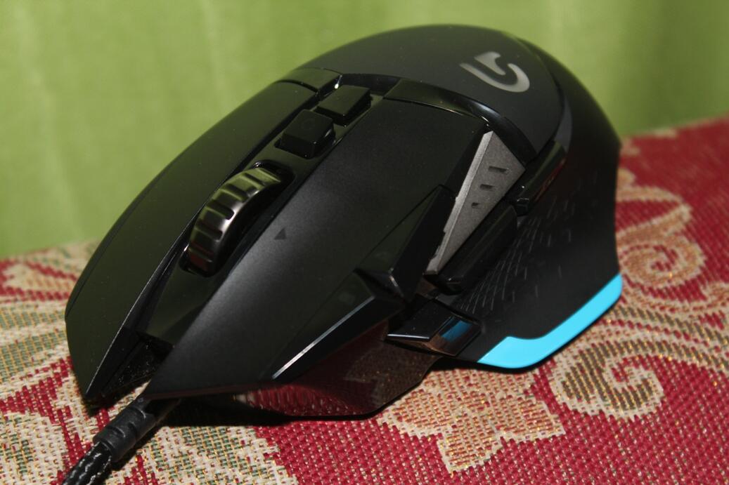 &#91;MOUSE&#93; Review Logitech G502 - Dominating gaming mouse under 1jt - 