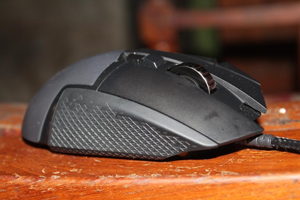 &#91;MOUSE&#93; Review Logitech G502 - Dominating gaming mouse under 1jt - 