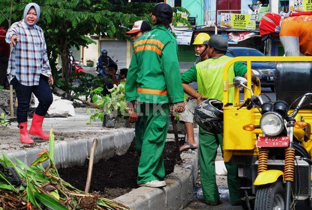 Perbedaan Jakarta dan Surabaya