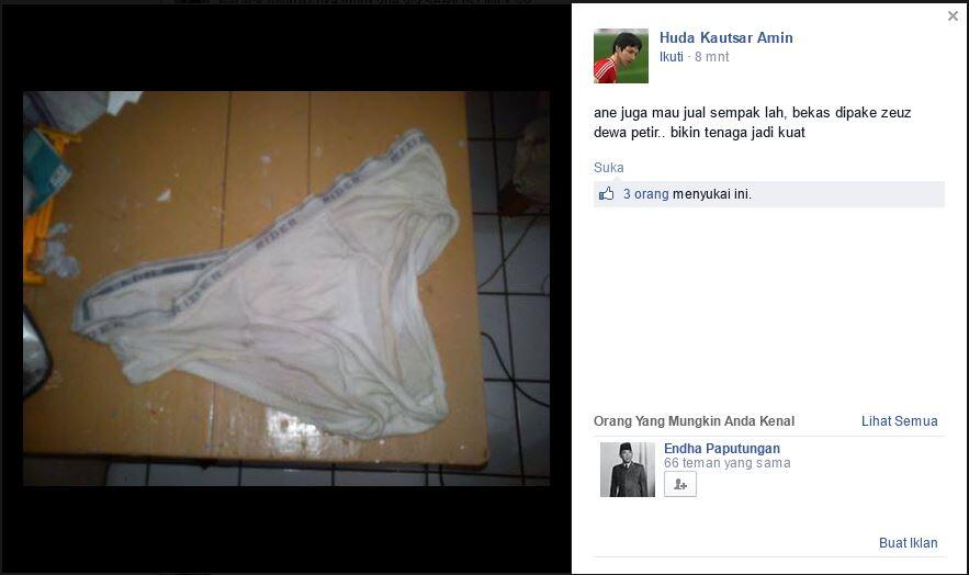 Busett! ni bocah jualan sendal canggih di Facebook