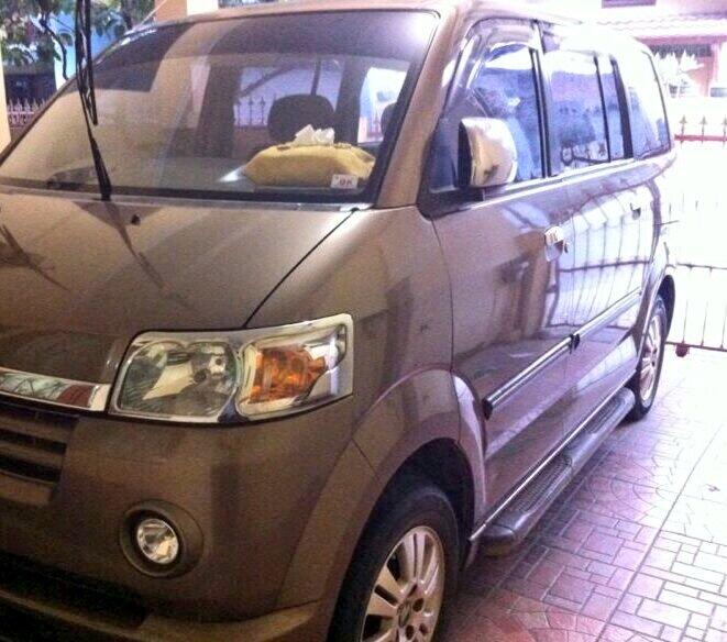 Mobil Suzuki APV GX Tahun 2004 akhir
