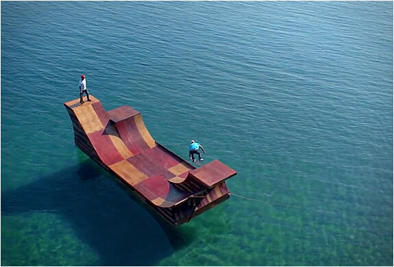 RAMP SKATEBOARD DI TENGAH LAUT