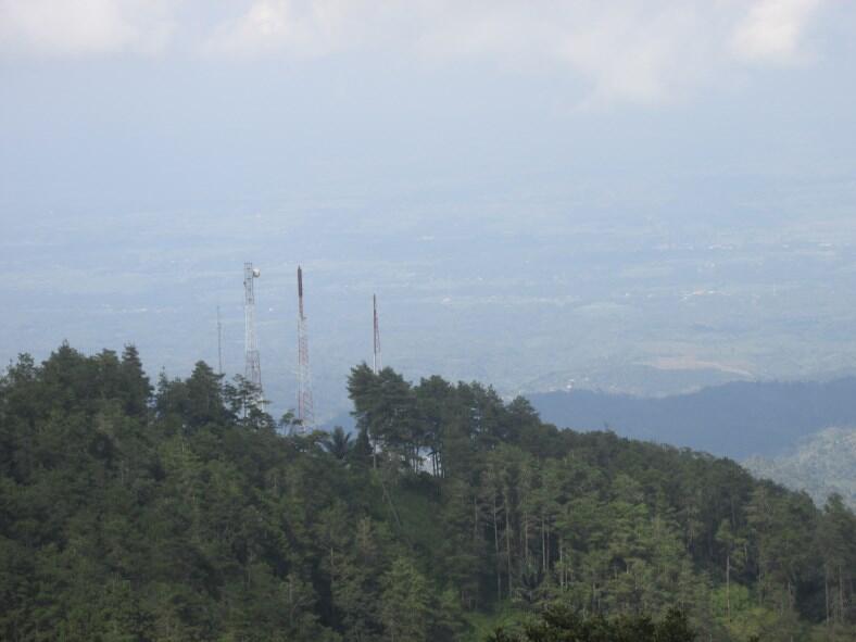 Wisata di Air Terjun Dolo