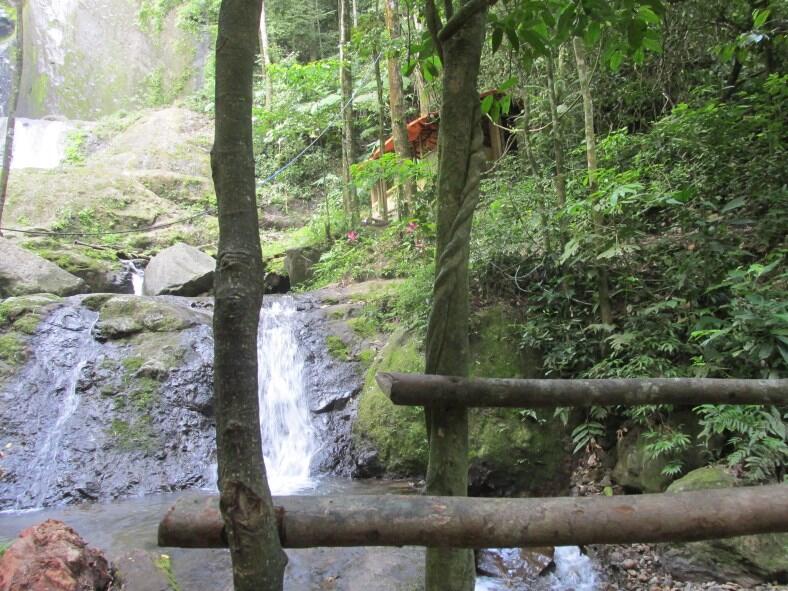 Wisata di Air Terjun Dolo