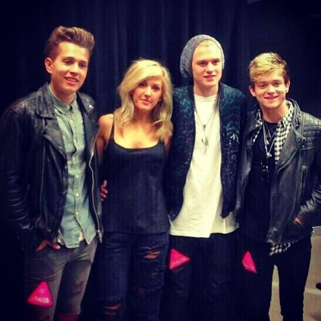 MENGENAL SI CANTIK BERSUARA NYARING ELLIE GOULDING