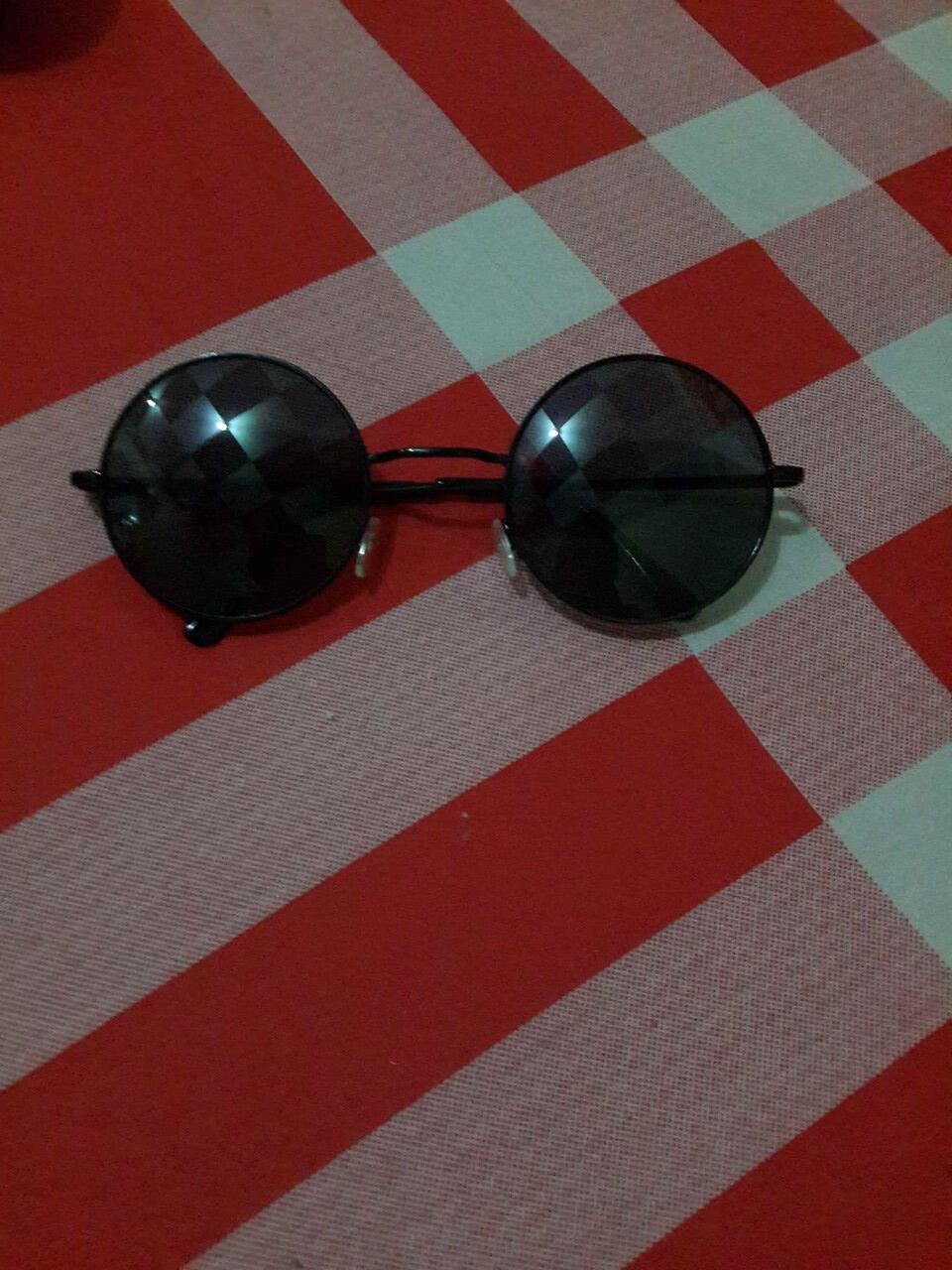 WTS: Kacamata import.