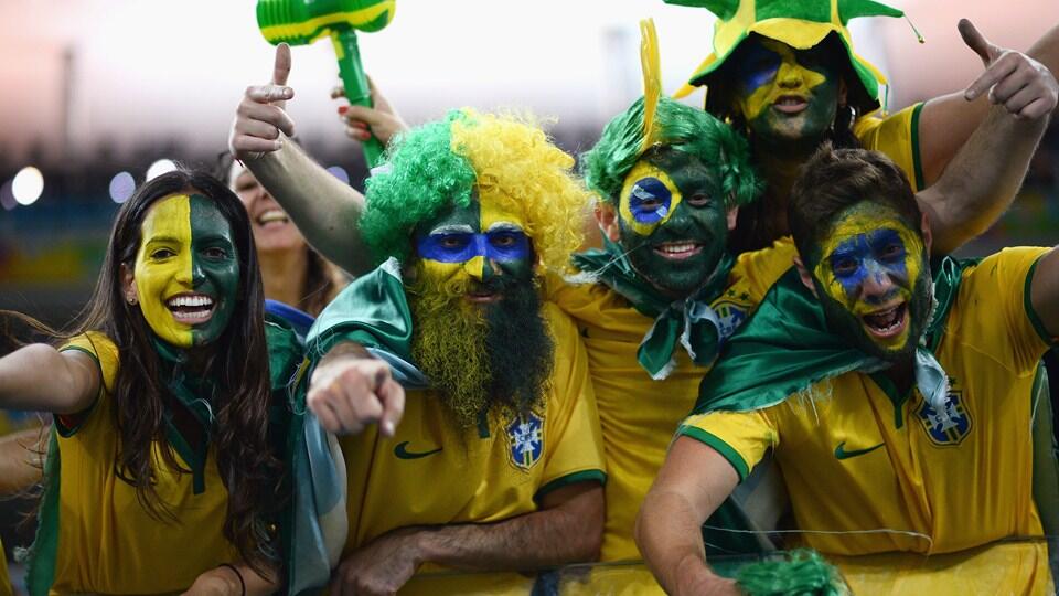 Berbagai Aksi &amp; Ekspresi &quot;Gila&quot; Para Supporter di Piala Dunia Brazil 2014 (Best Pict)