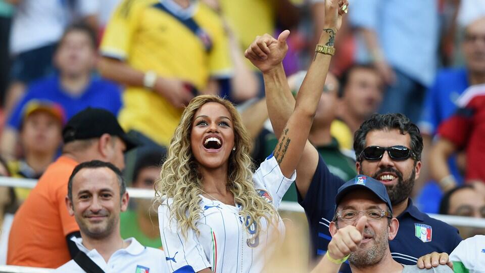 Berbagai Aksi &amp; Ekspresi &quot;Gila&quot; Para Supporter di Piala Dunia Brazil 2014 (Best Pict)