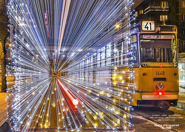 Kerennya Foto Long Exposure Kereta Tram 'Mesin Waktu 30.000 LED' Dari Budapest &#91;HOT&#93;