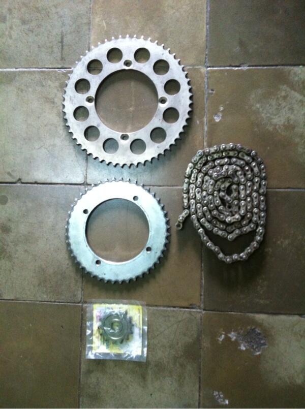 Terjual Jual gear set klx/d tracker (rantai, gear depan 