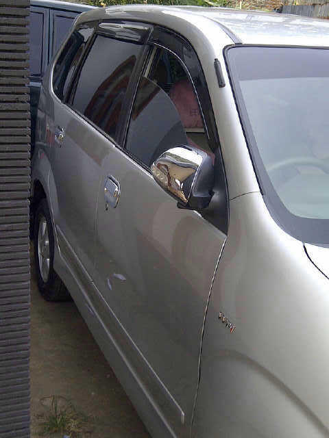 Dijual Toyota New Avanza Type G Tahun 2011 Silver dengan kondisi istimewa