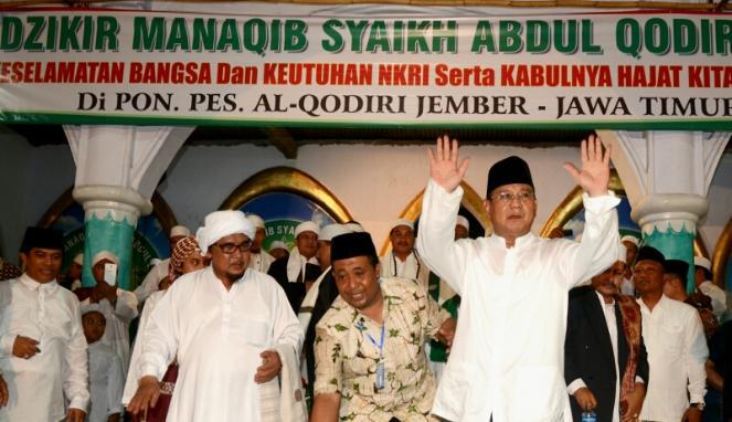 &#91;Kasian si pak tua&#93; Kunjungan JK ke Pesantren, Tak Pengaruhi Dukungan Kiai ke Prabowo