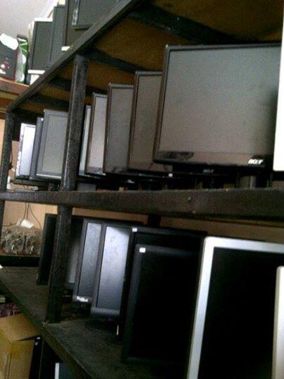 LCD Monitor 19"wide